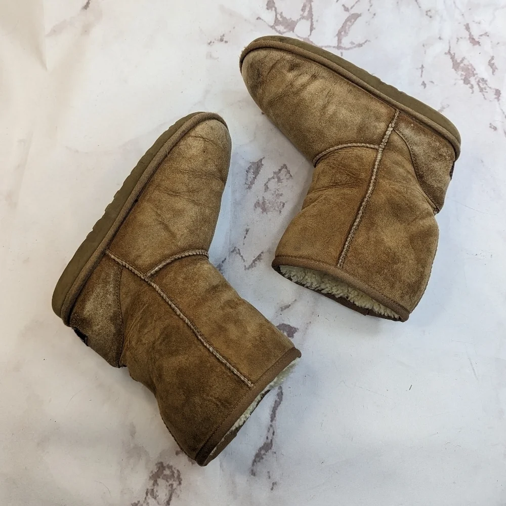 Ugg Boots Women US 6 EU 37 Short Ankle Bootie Chestnut Tan Brown Shearling 5825